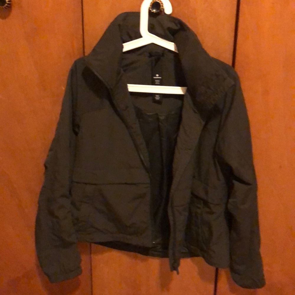 Green lightweight lululemon jacket , size 4